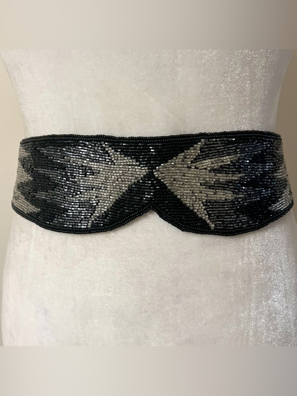 Vintage Milor Ltd Hand-Beaded Art Deco Belt black silver metallic - Picture 5 of 9